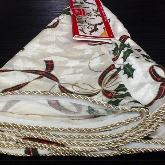 brand new Lenox Christmas Holiday Nouveau Damask approx. 60" Round Tree Skirt - Picture 2 of 12